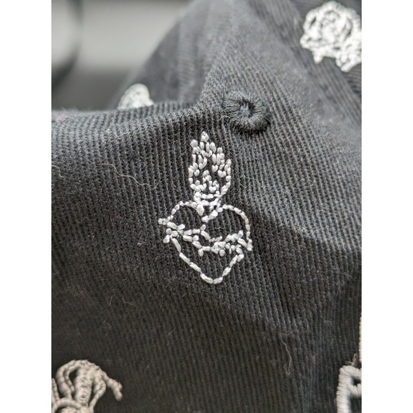 Preowned Broken Promises All over print Cobra Roses Strapback Cap Hat Black - Picture 8 of 10